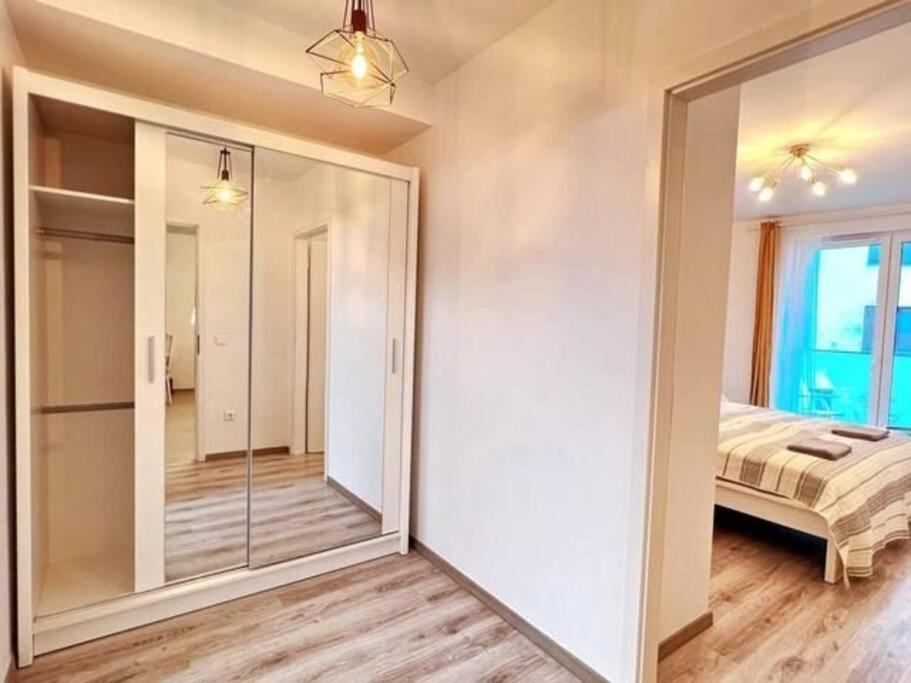 בודפשט B104 - Liberty Bridge Lovely Home With Free Parking מראה חיצוני תמונה